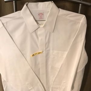 Brooks Brothers long sleeve dress shirt
